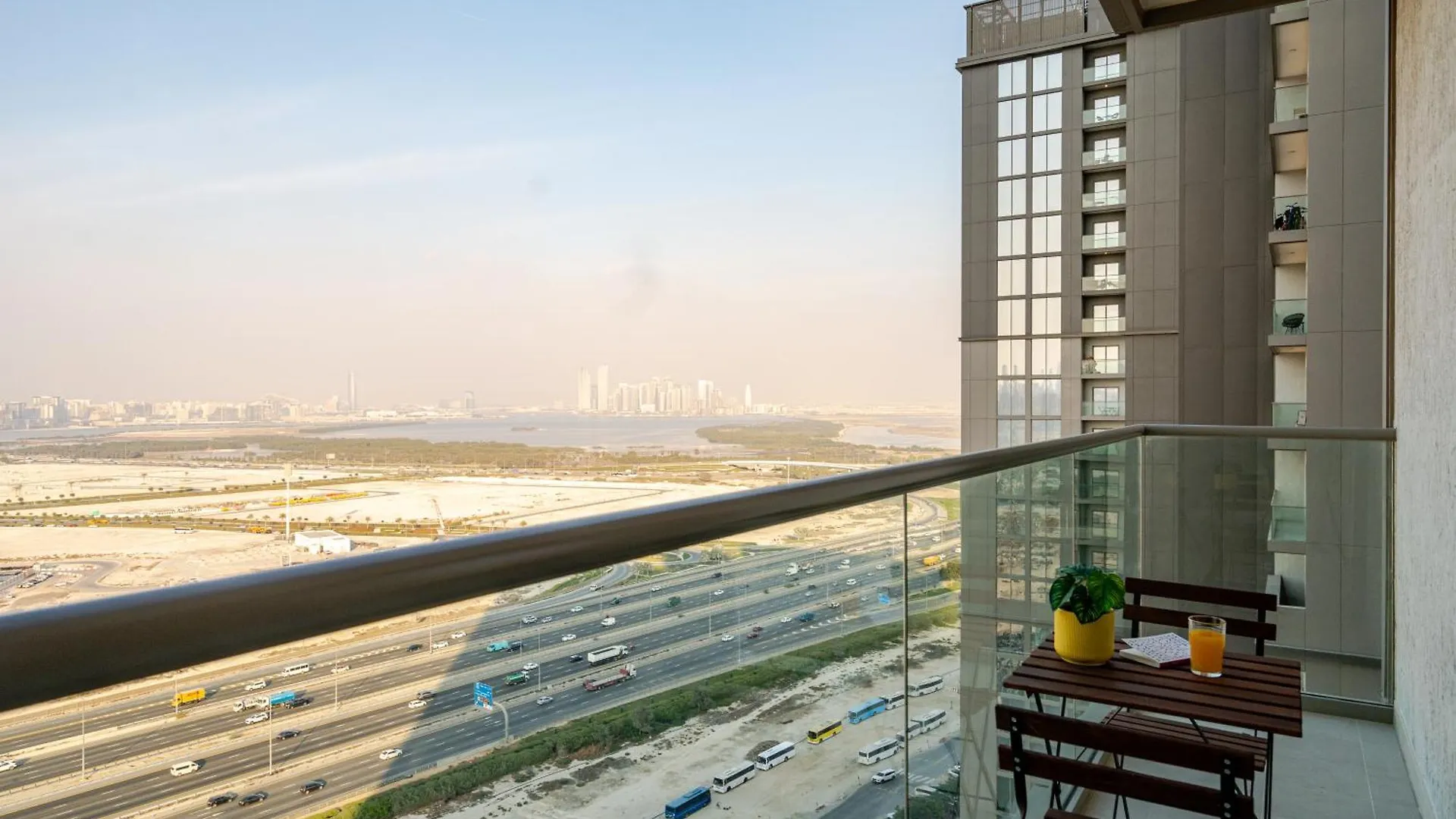 Apartment Panoramic 1Br I Luxury Stay Dubai